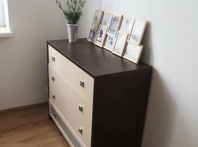 Hidden In The Old Town Under The Castle Апартаменти *